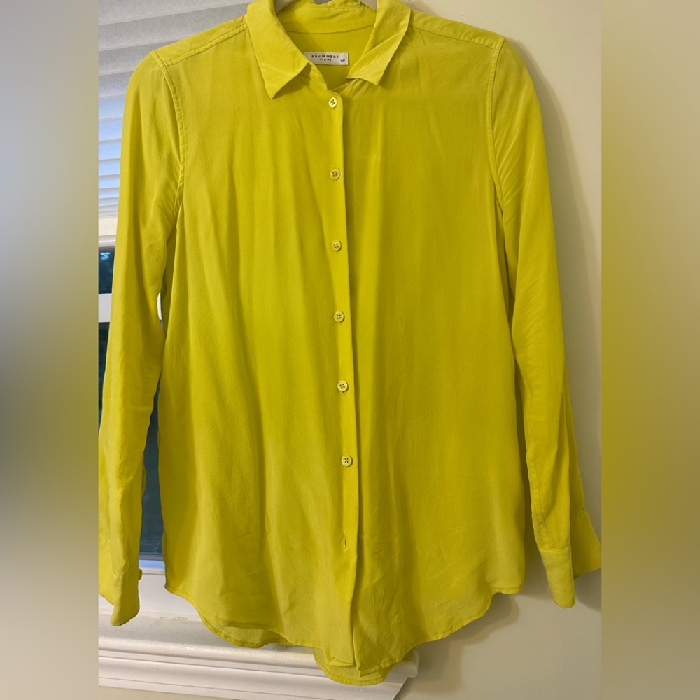 Equipment Yellow silk button down women shirt small